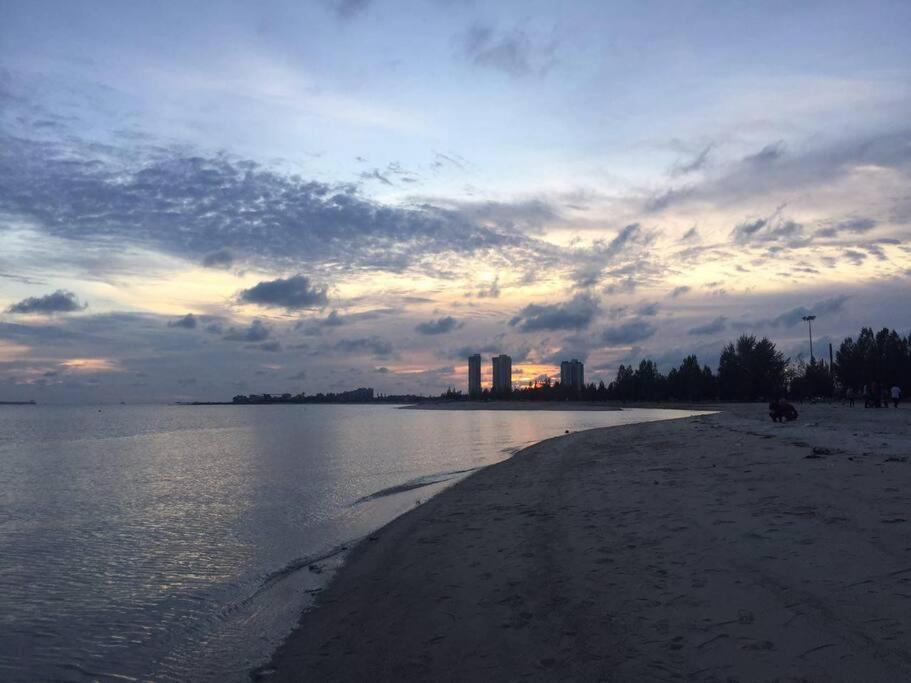 Melaka Beach Villa Kelebang Besar Экстерьер фото